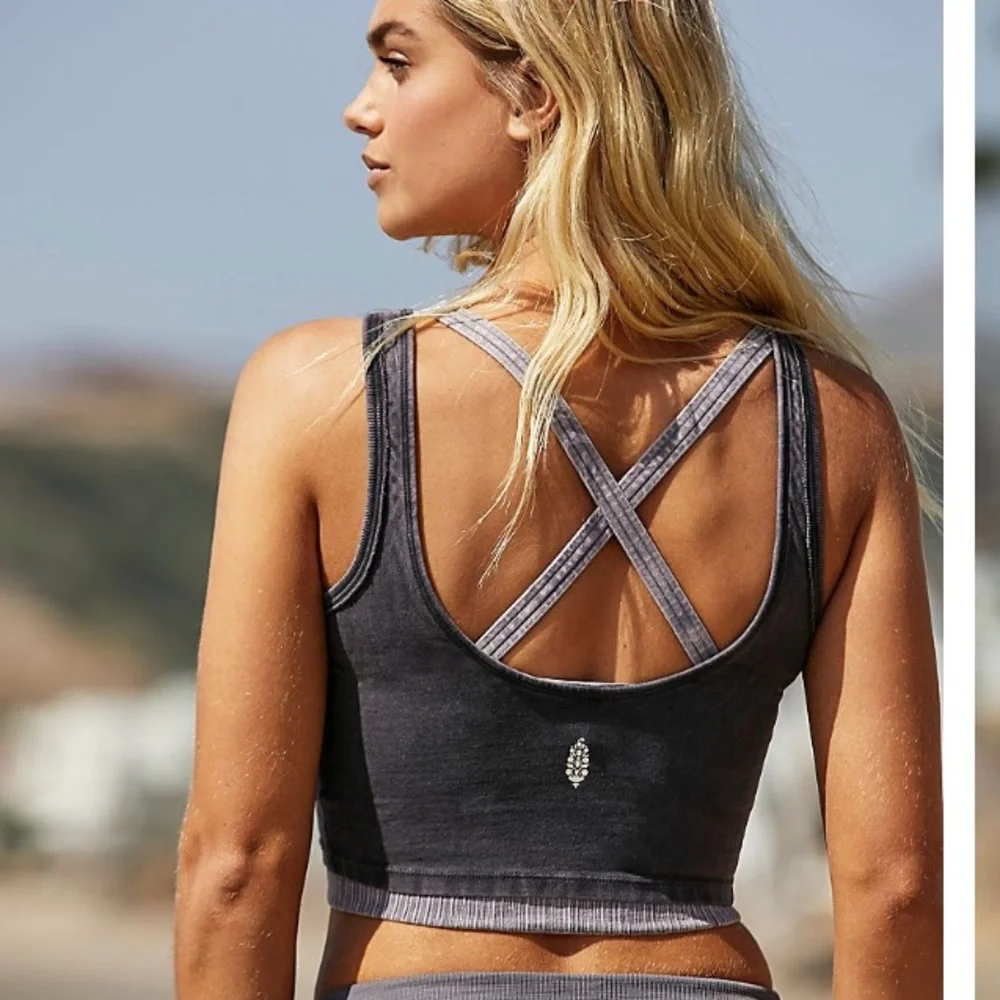 Free People Movement Hot Shot Crop - Picture 4 of 8